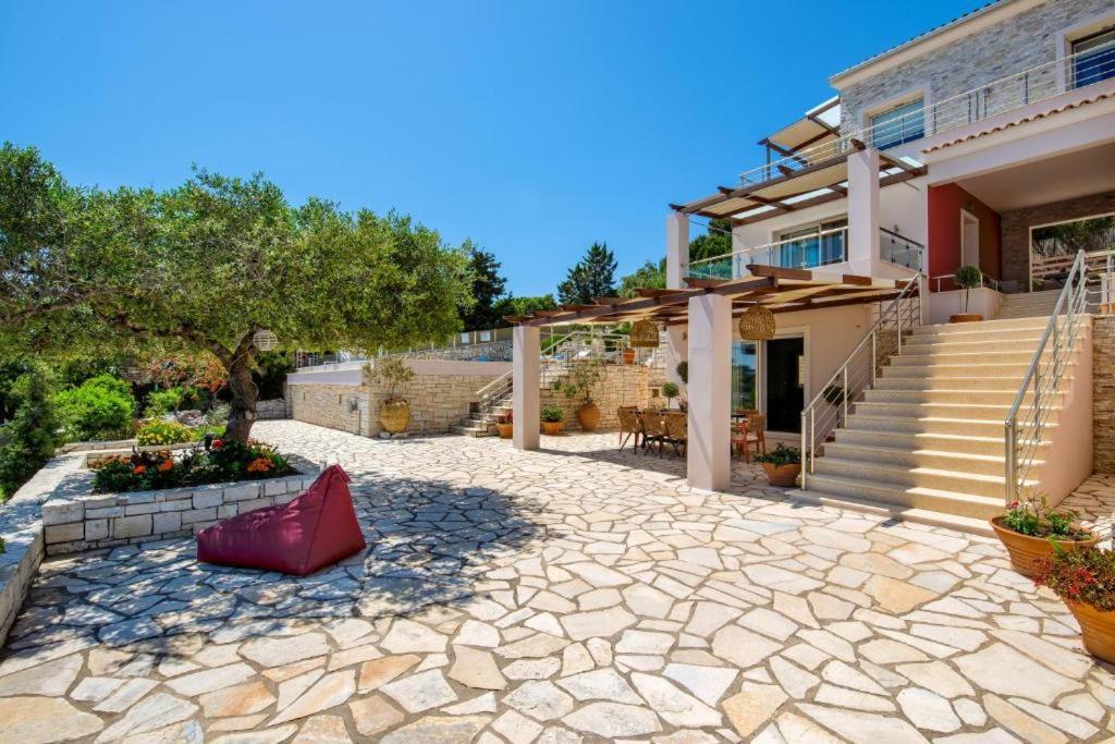Sea View Suite With Pool Gaios Bagian luar foto