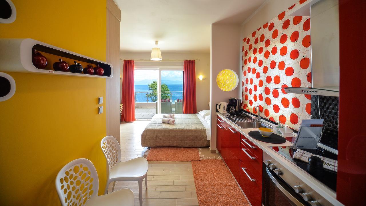 Sea View Suite With Pool Gaios Bagian luar foto